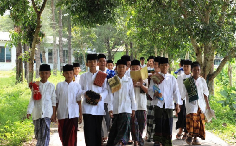 Nur Ul Ilmi Cikampekpusaka